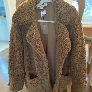****BRAND NEW BROWN SHERPA COAT****